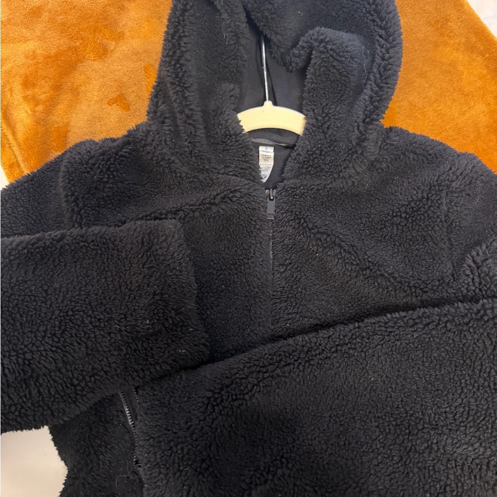ALO Yoga Black Teddy Jacket - Picture 4 of 5